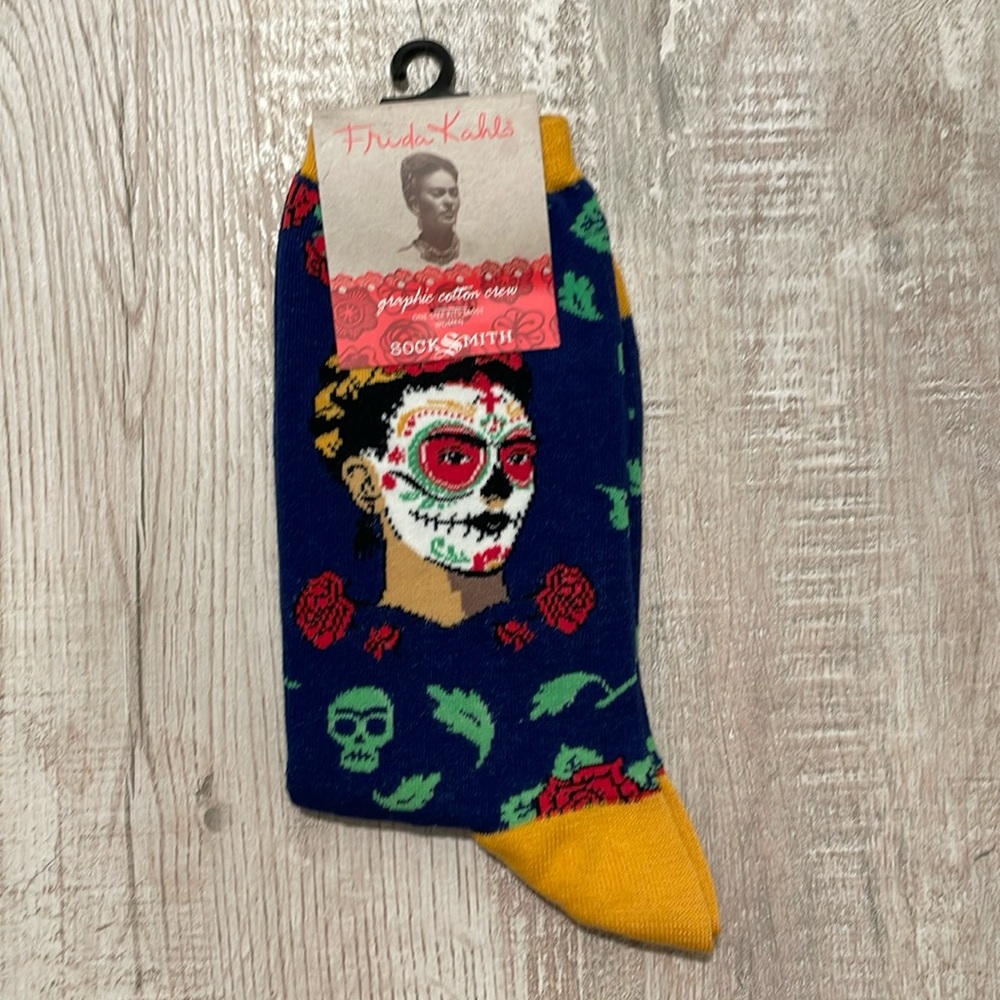 Frida Kahlo Día de los Muertos Crew Socks - NWT